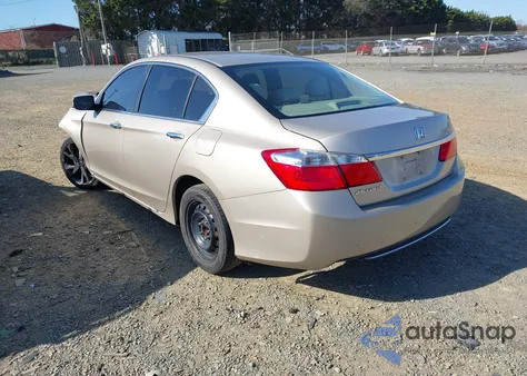 2015 Honda Accord Lx z USA, uszkodzony, nr VIN 1HGCR2F32FA251171